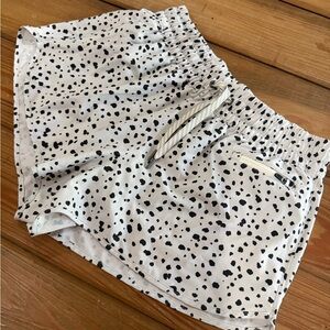Vuori White Athletic Shorts with Black Spot Print